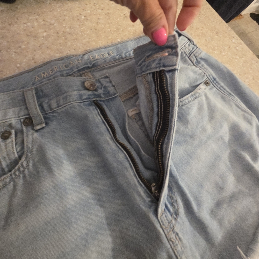 AE Jeans - Picture 4 of 8
